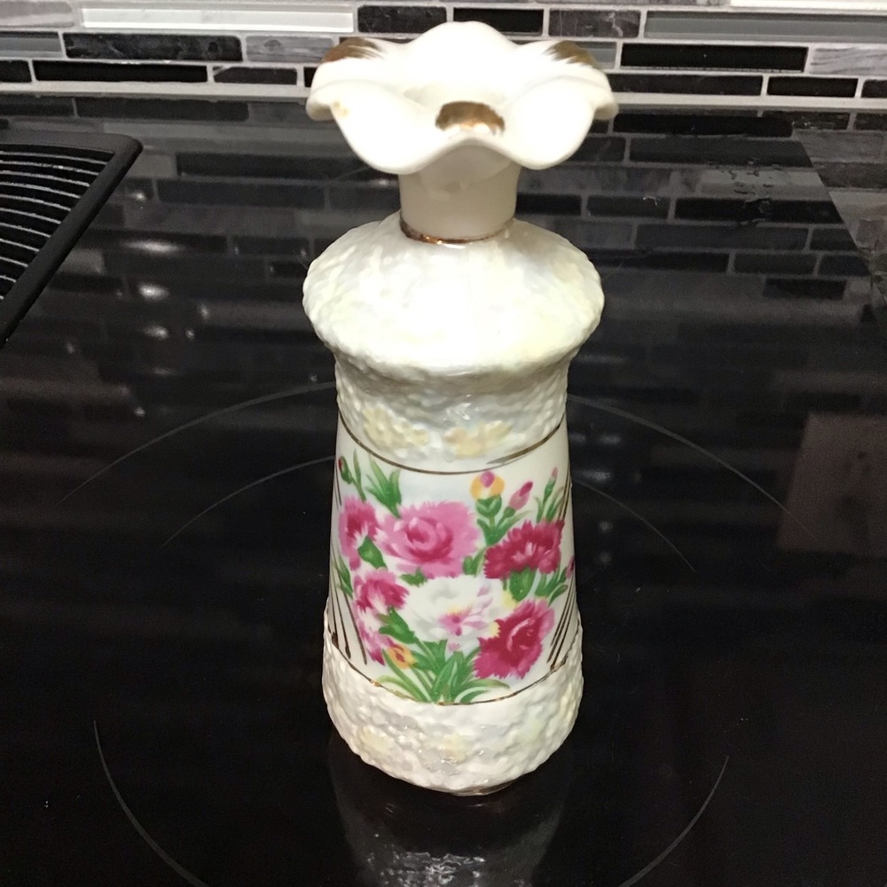 Vintage JAPAN porcelain Flower Vase /candle holder Unusual Red Roses Gold trim